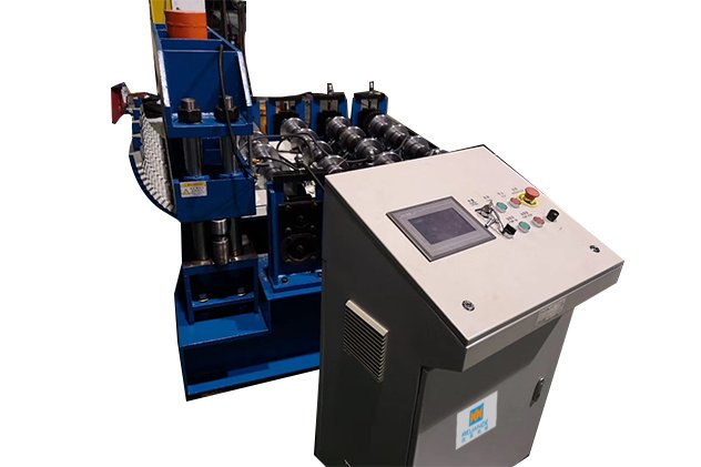 Máquina perfiladora industrial para la fabricación de láminas y techos curvos para diseño arquitectónico en Bucaramanga, Santander.